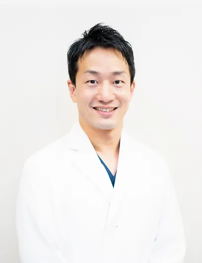 塩見 知大 院長 - プルージュ リジェン クリニック 再生医療・PRP治療専門